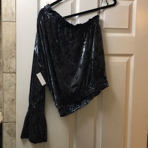 BLANK NYC ONE SHOULDER TOP